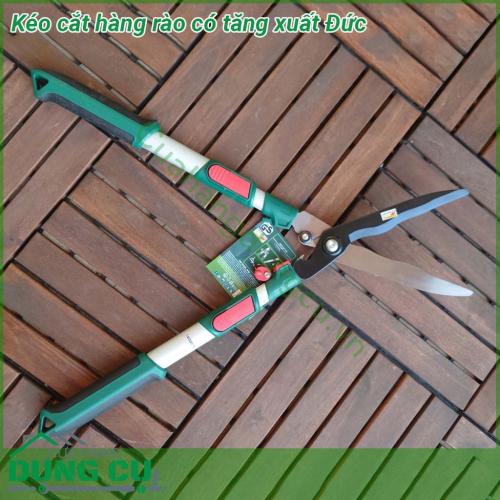 Kéo cắt hàng rào có tăng xuất Đức làm bằng thép chất lượng cao lưỡi kéo sắc bén Cán kéo được chế tạo bằng hợp kim nhôm nhẹ và có độ cứng tốt Một phần cán kéo được bọc cao su mềm giúp chống trơn trượt khi tay có nước
