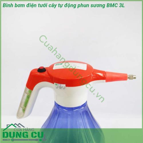 Bình bơm điện tưới cây tự động phun sương BMC 3L gọn nhẹ phù hợp với việc chăm sóc hoa cây cảnh phun thuốc diệt côn trùng trong gia đình Sản phẩm sạc pin Lithium có thể phun xịt được 30 bình 3 lít sau mỗi lần sạc đầy